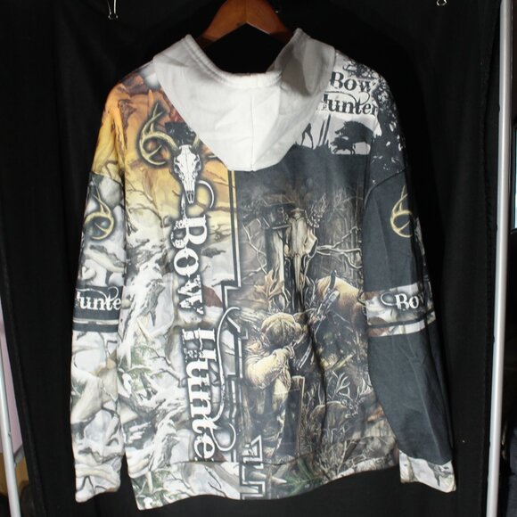 Bow Hunter Camo Hoodie - Size XL - Picture 4 of 6